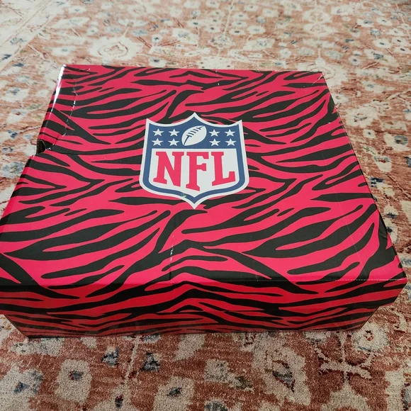 KC CHIEFS Red Sequin Tall Boots - Picture 7 of 7